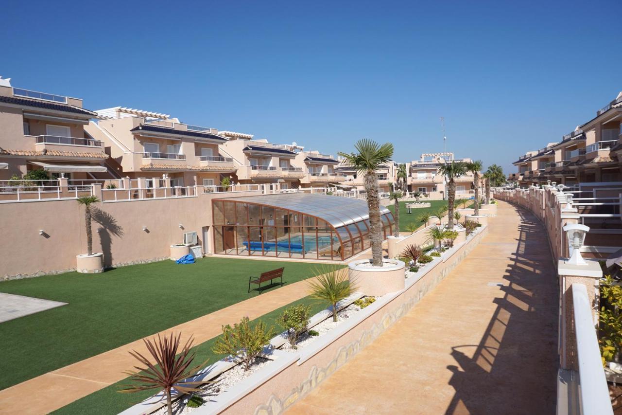 Vista Azul - Punta Prima - Spa Y Piscina Torrevieja Exteriör bild
