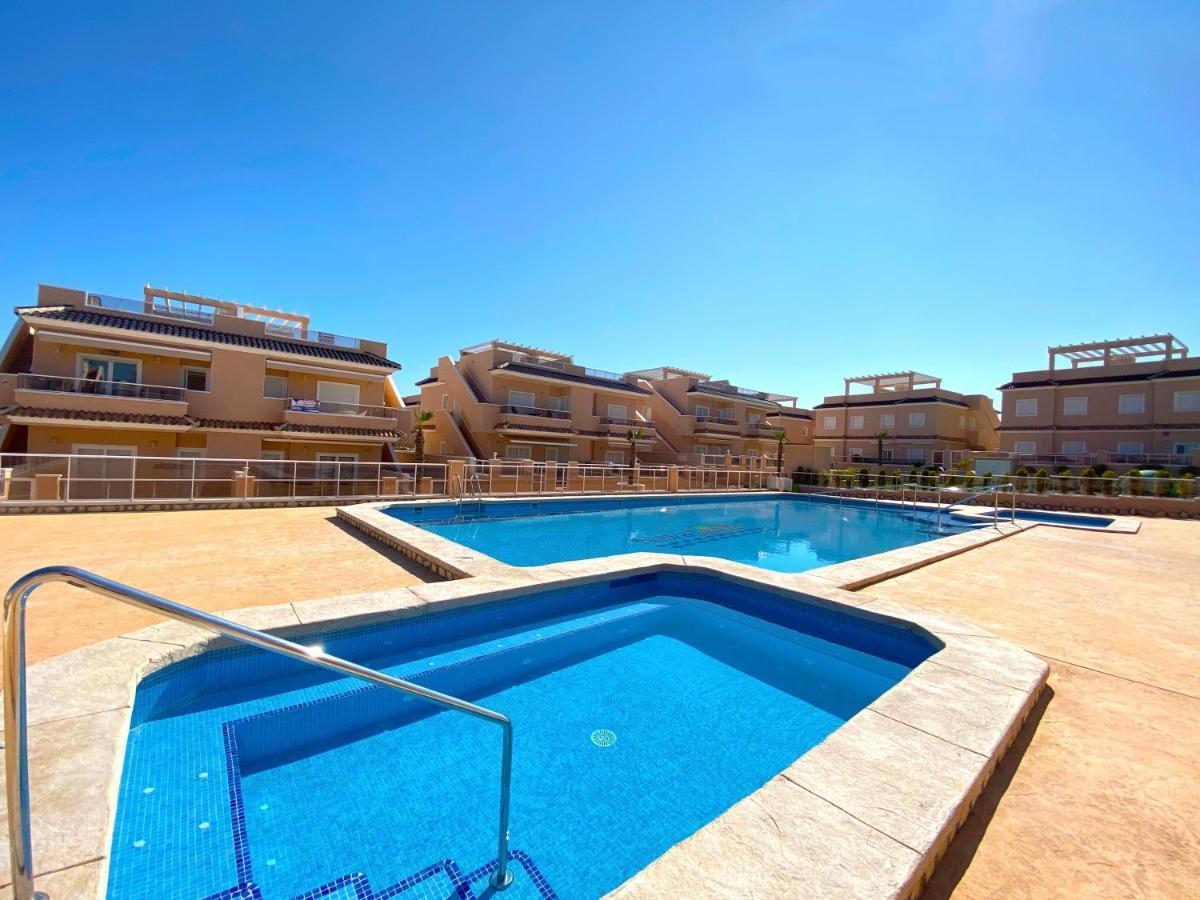 Vista Azul - Punta Prima - Spa Y Piscina Torrevieja Exteriör bild
